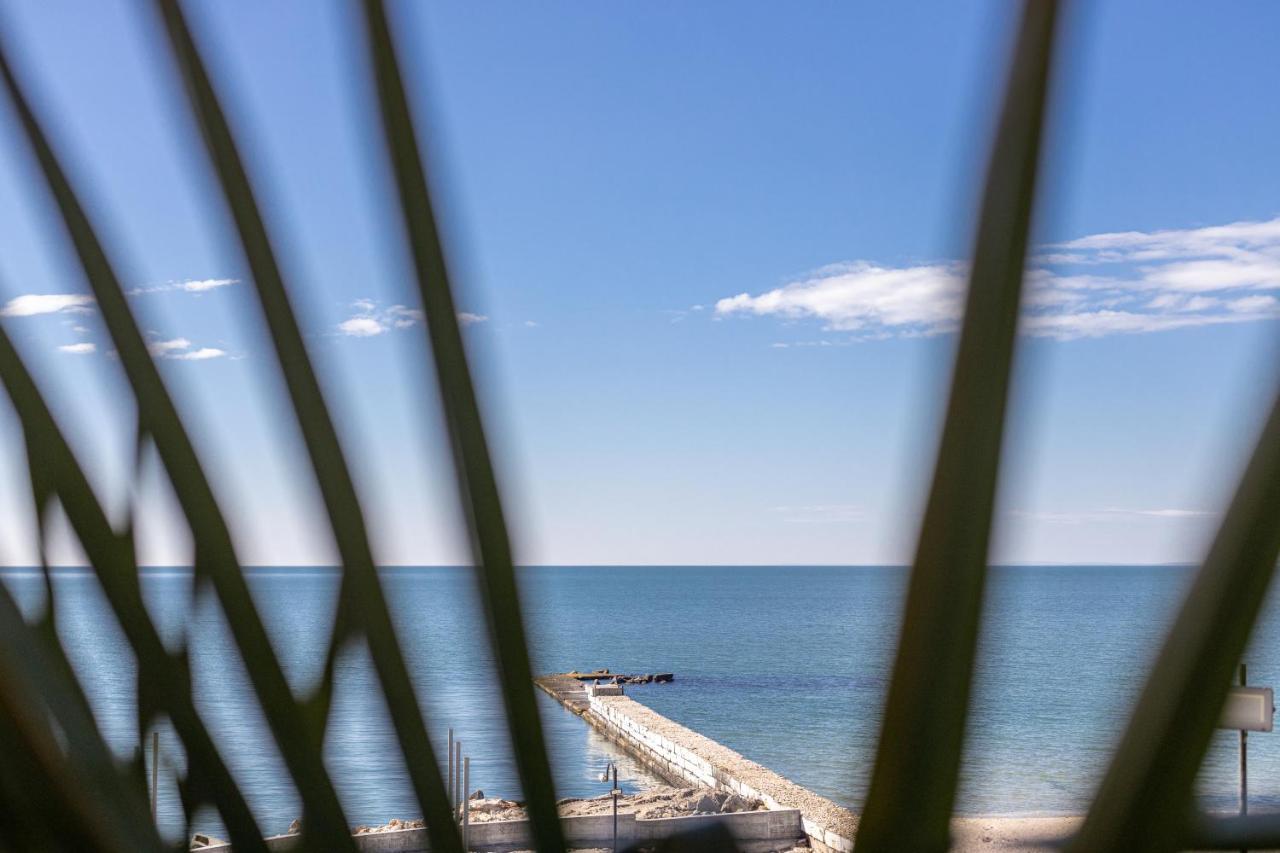 Supreme Beach Apartments Balchik Exterior foto