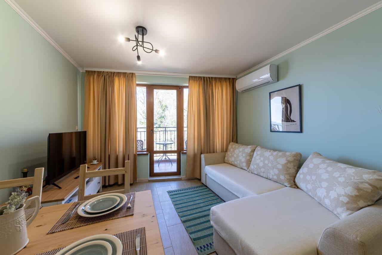 Supreme Beach Apartments Balchik Exterior foto