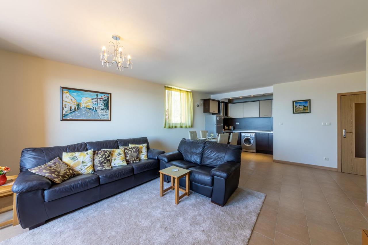 Supreme Beach Apartments Balchik Exterior foto