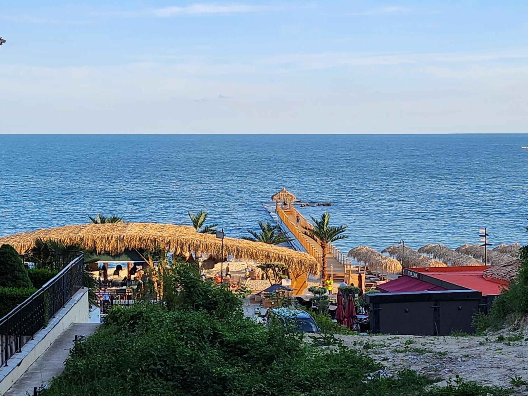 Supreme Beach Apartments Balchik Exterior foto